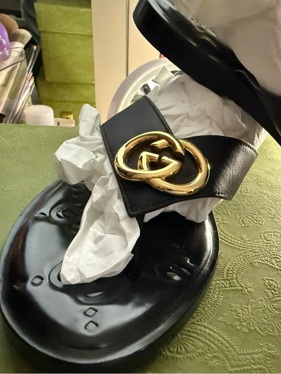 Gucci Black Leather Crisscross Sandals with Gold Double G - Picture 2 of 2